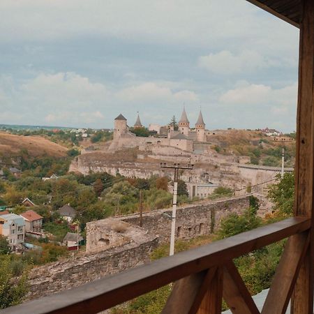 Будинок З Видом На Стару Фортецю Kamianets-Podilskyi Luaran gambar